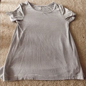 Striped short sleeve shirt